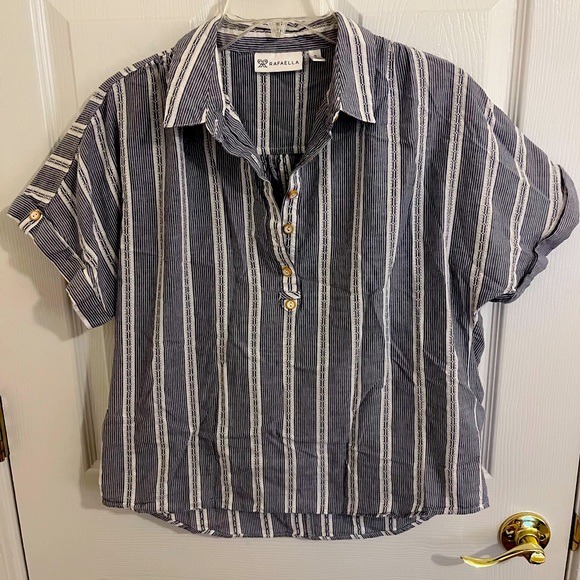 Rafaella Tops - Rafaela Vertical stripe textured t-shirt. Button details. Size Medium.